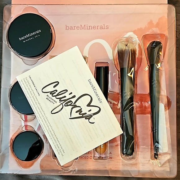 California Blushing Beauty 7 Pc Collection
